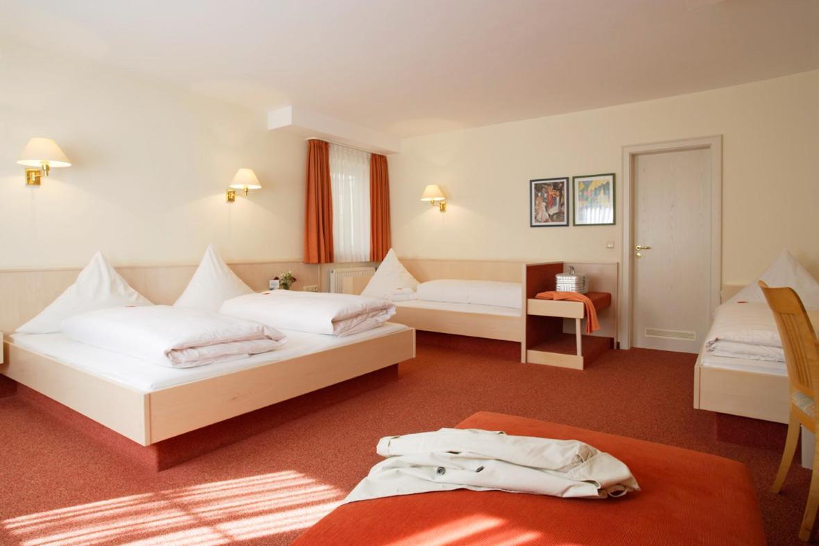Landhotel Huberhof Allershausen Dış mekan fotoğraf