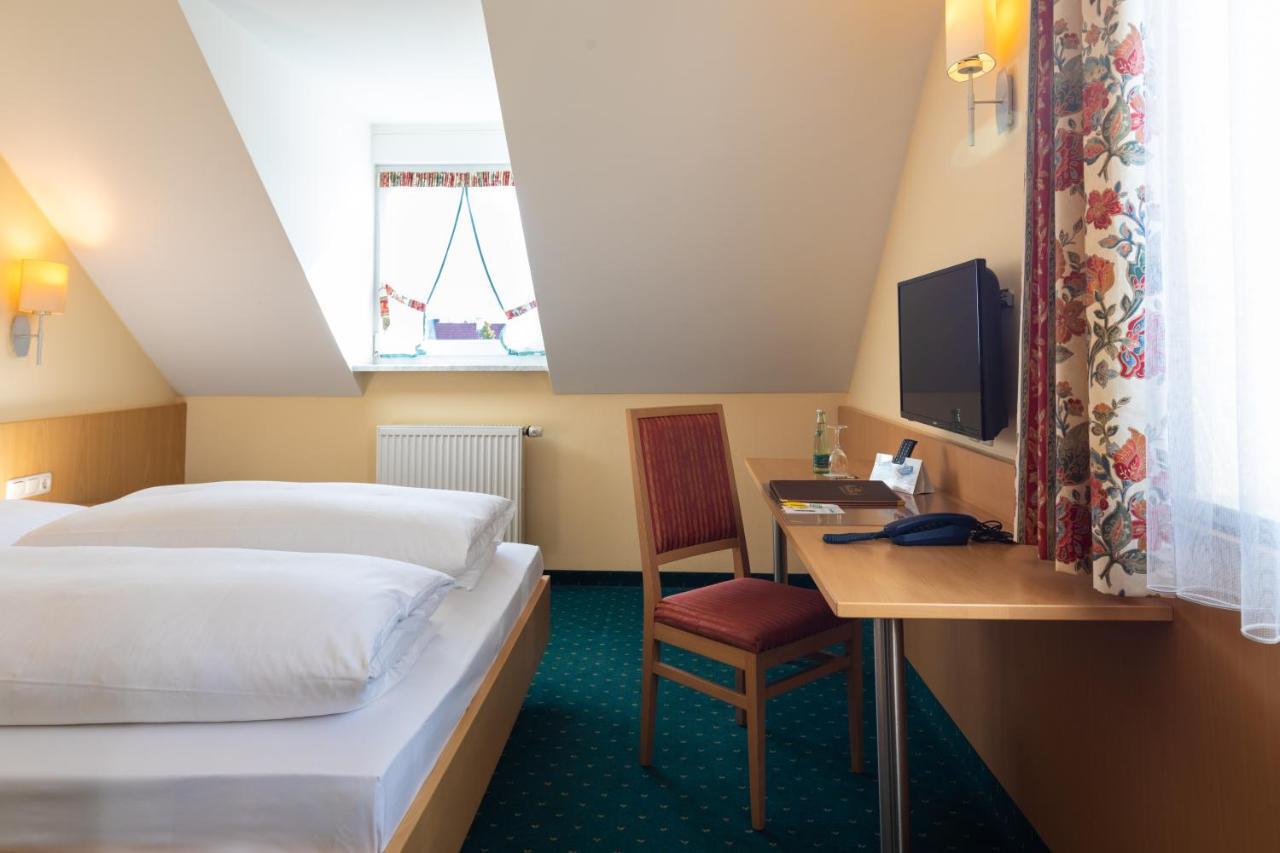 Landhotel Huberhof Allershausen Dış mekan fotoğraf